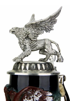 Griffin Beer Stein With 3D Griffin Pewter Lid -Luxury Cup Store Griffon Beer Stein with 3D Griffon Lid KT4001BG Lid Detail SM 65727.1495580183